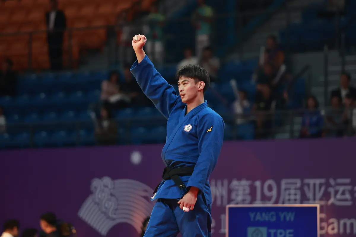 ▲「柔道男神」楊勇緯在杭州亞運柔道60公斤級奪金，拿下個人首面金牌，也是中華隊本屆第1金、隊史第100金，歷史留名。（圖/特派記者葉政勳攝）