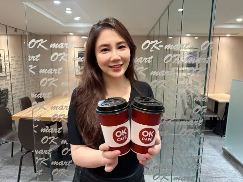 ▲為慶祝中華隊亞運第100面金牌到手，OKmart全台900間門市將於明日推出咖啡第二件半價優惠。（圖／OKmart提供）