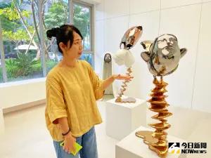 ▲橫跨繪畫、雕塑及公共藝術的全方位藝術家崔永嬿，是台灣少數以金屬雕刻創作型態的女性藝術家。（圖／記者陳美嘉攝，2023.09.24）