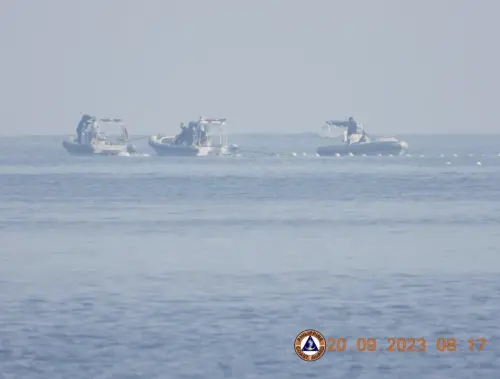菲律賓海防隊稱　已成功移除黃岩島中國設置屏障
