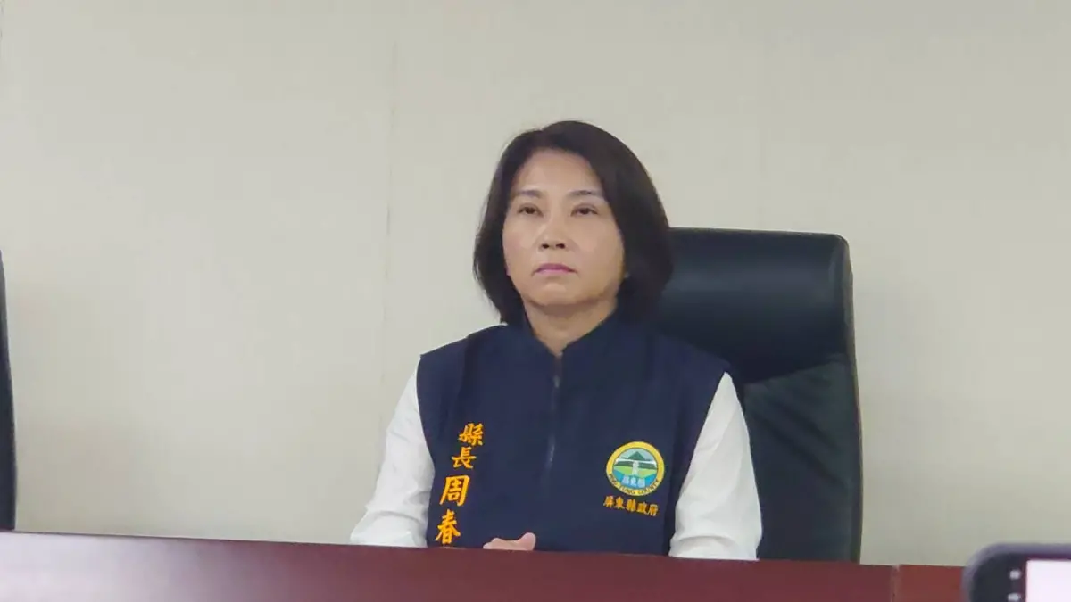 ▲屏東縣政府今（25）日在消防局召開記者會，縣長周春米流暢的一一列出法律條文，專業的說明，連縣府的人都說縣長這是「法官上身」了。（圖／記者鄭婷襄攝，2023.09.25）
