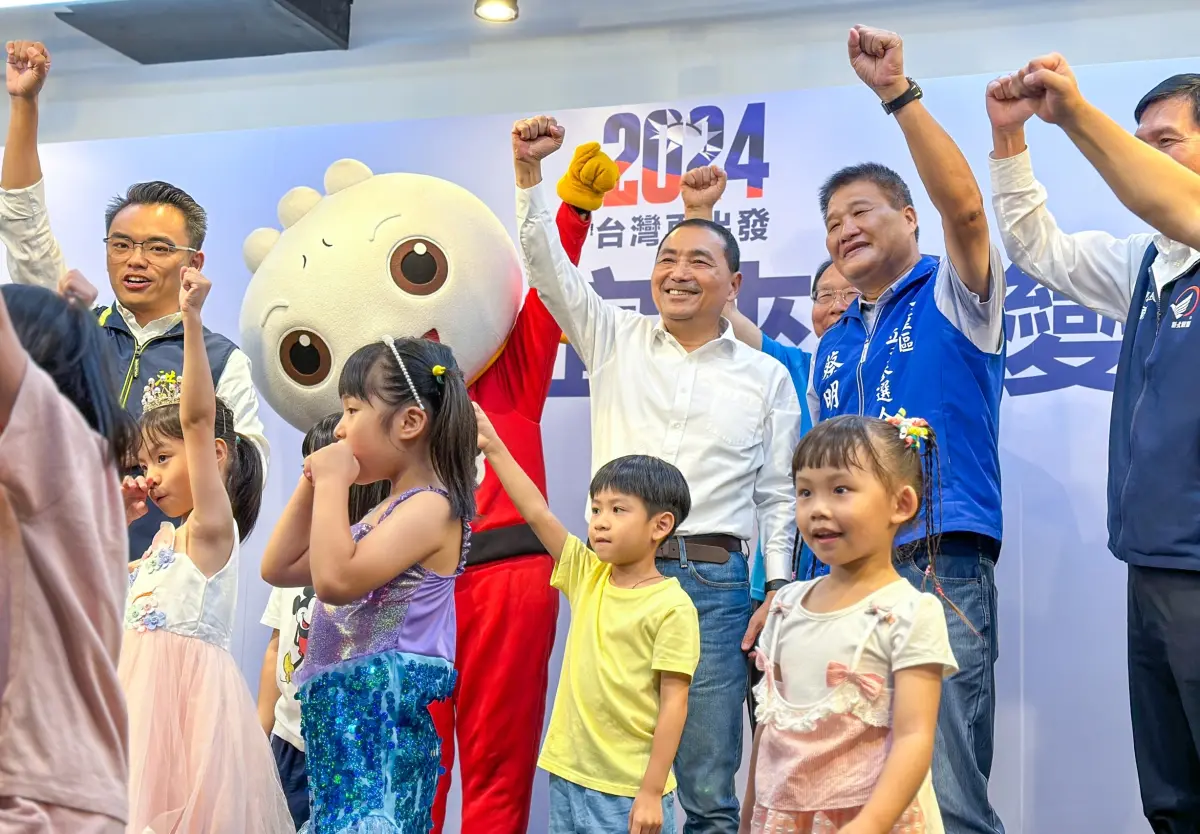 ▲國民黨總統參選人侯友宜提出「生第三胎就補助百萬」政策，預計要花掉上百億。（圖／侯辦提供）