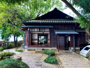 從茶器文化延伸介紹至科學、藝術、文學、哲學等多元領域,帶領民眾從鬼斧神工的「自然之器」到巧奪天工的「人造之器」,甚至還有讓人意想不到、腦洞大開的「神奇之器」等主題,一覽天地人之器的奧妙。 ▲從茶器文化延伸介紹至科學、藝術、文學、哲學等多元領域,帶領民眾從鬼斧神工的「自然之器」到巧奪天工的「人造之器」,甚至還有讓人意想不到、腦洞大開的「神奇之器」等主題,一覽天地人之器的奧妙。(圖/新北市文化局提供)