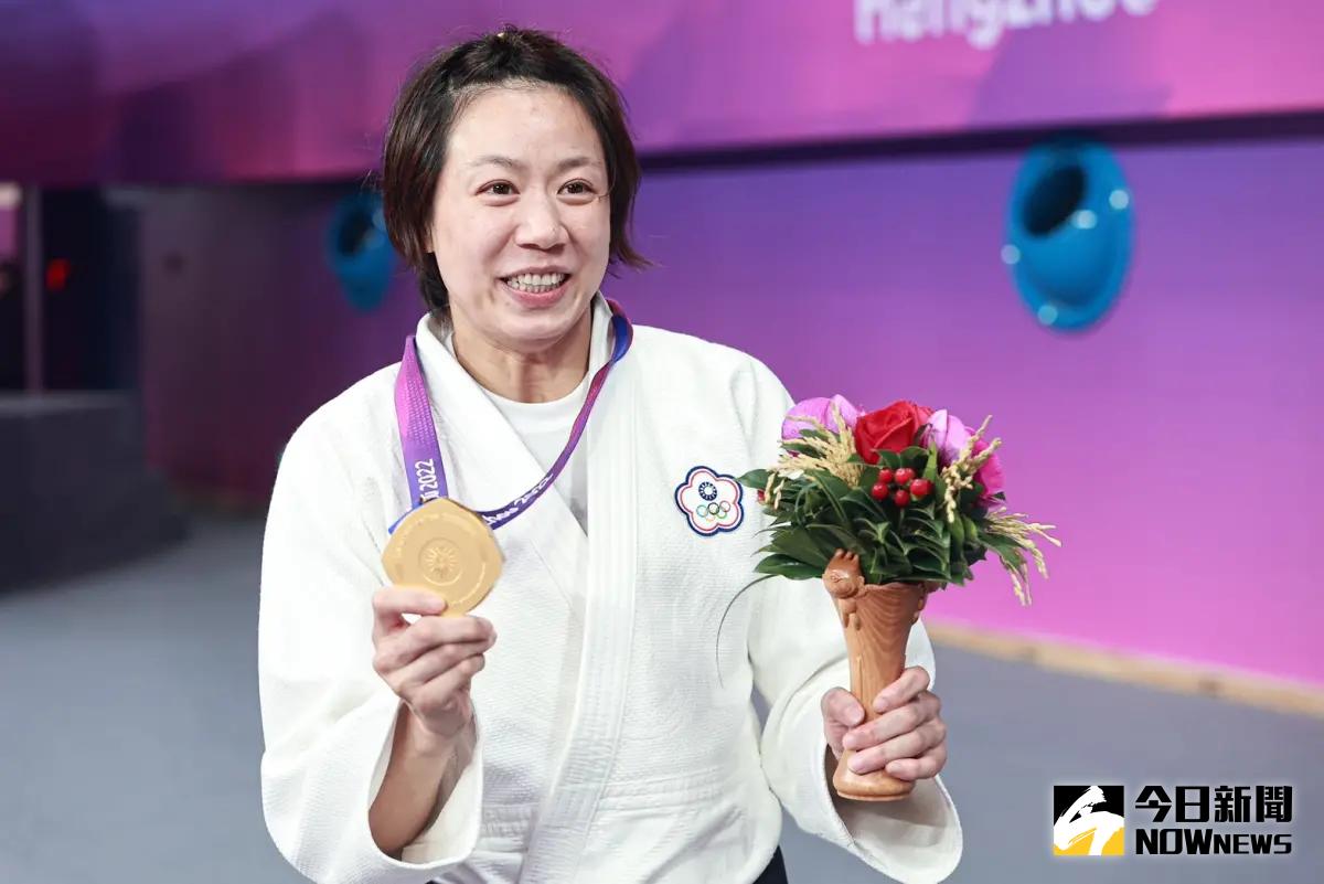 ▲連珍羚在柔道女子57公斤級，拿下生涯首面亞運金牌，她說：「全世界不相信你沒關係，你一定做得到」。（圖/特派記者葉政勳攝）