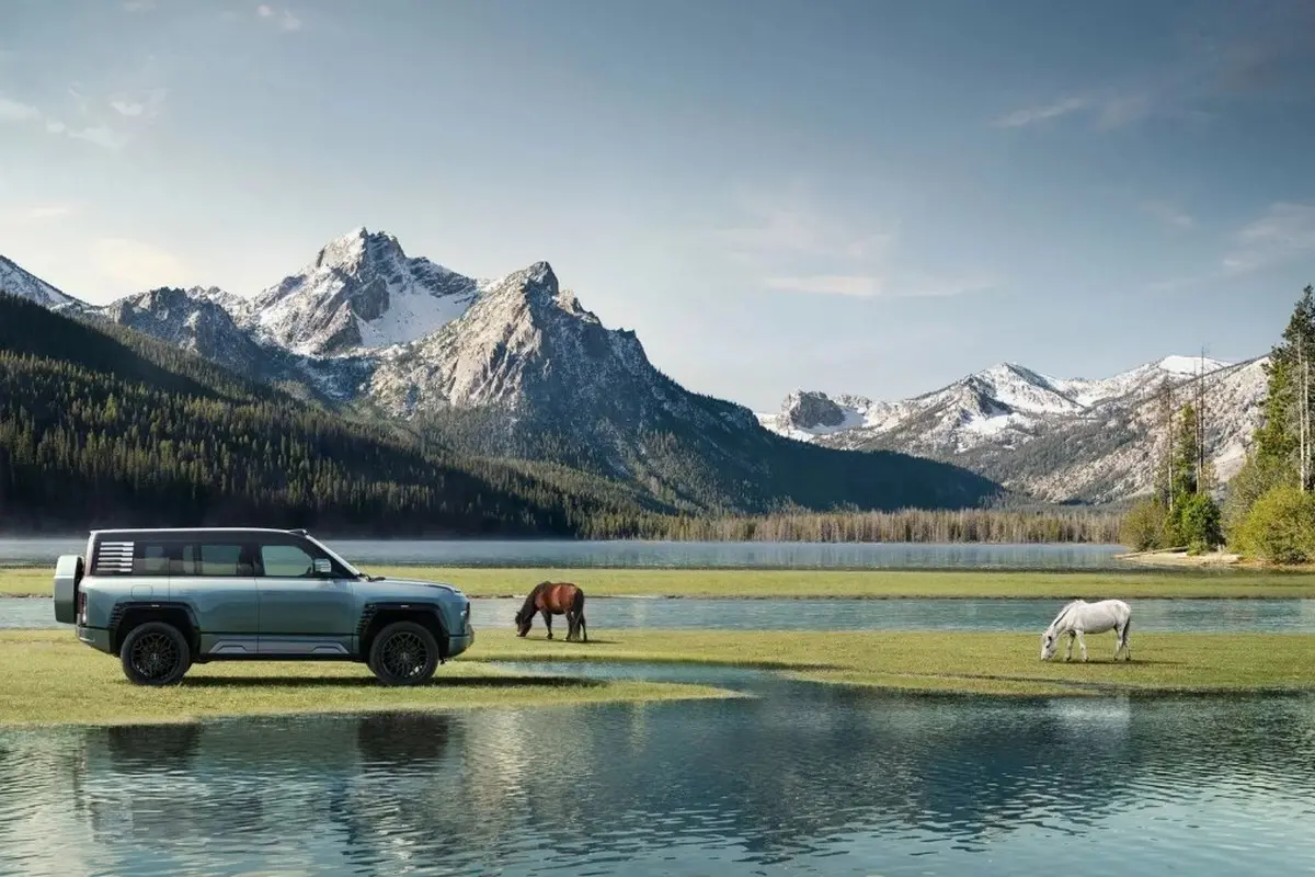 ▲ 比鐵達尼還牛！比亞迪仰望U8竟能在水中漂浮不沉 