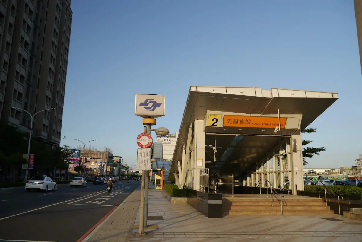 ▲房屋搜尋平台統計北捷5條主要路線房市交易，發現中和新蘆線最夯的是先嗇宮站，近2年成交1923戶，拔得頭籌。（圖／Google Map@謝小証）