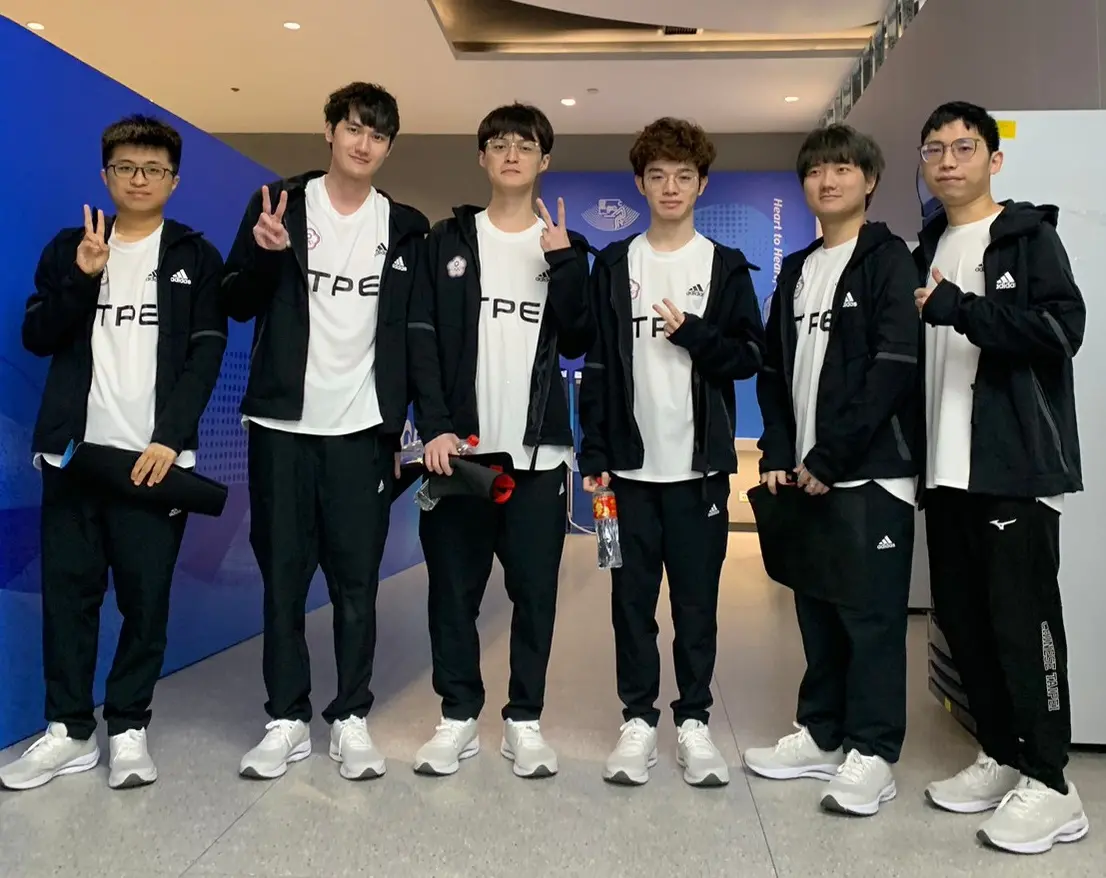 ▲《英雄聯盟》亞運中華隊今日取得小組賽第一，以2連勝之姿晉級8強，明日將迎戰馬來西亞。（圖／取自中華民國電子競技運動協會臉書）