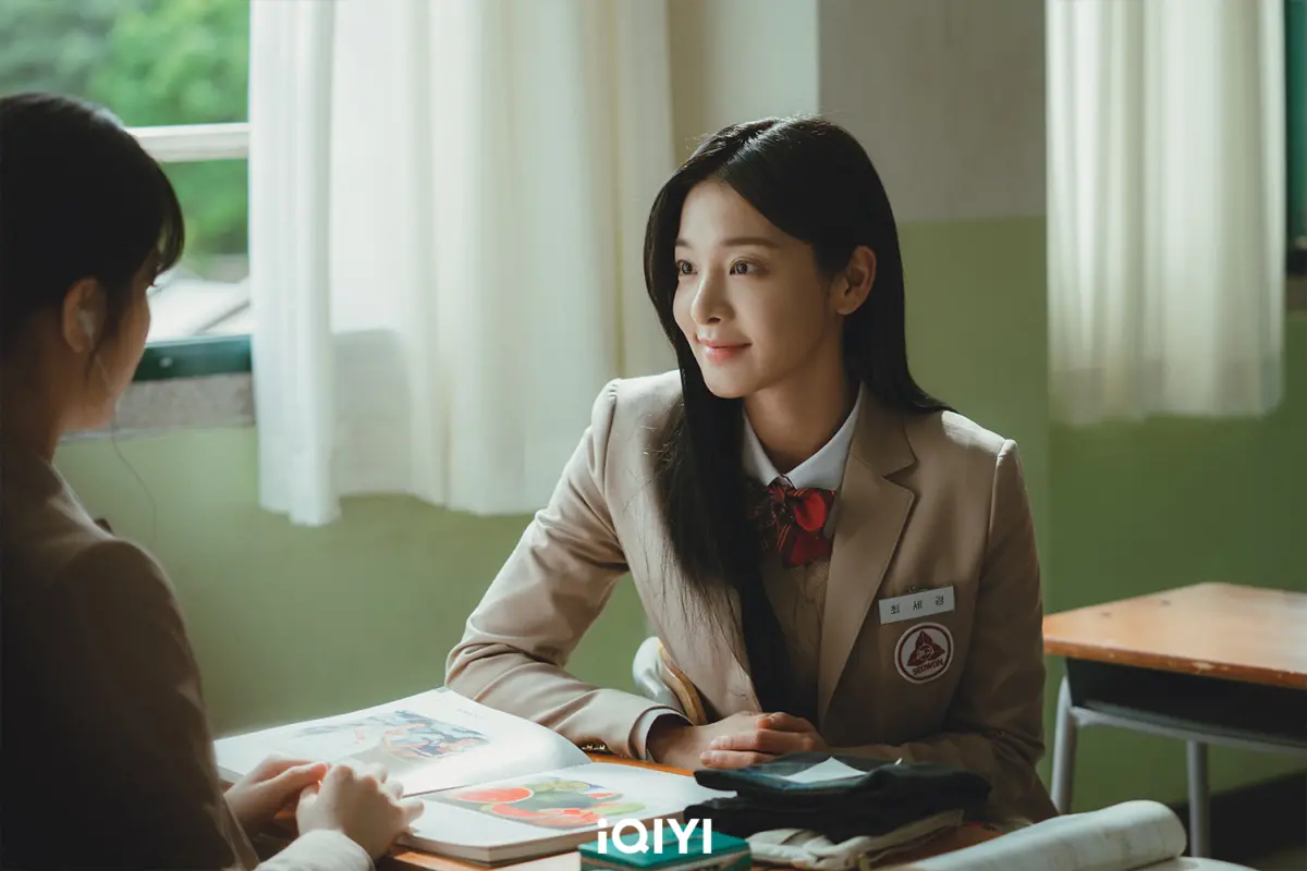 ▲《閃亮的西瓜》薛仁雅化身「那些年，我們一起追的女孩」，靠催眠自己演大提琴女神。（圖／iQIYI）