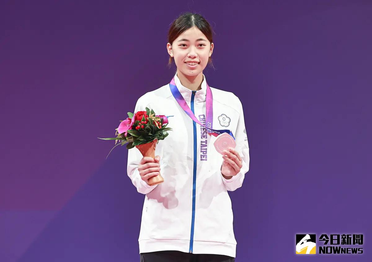 ▲「國民女友」羅嘉翎今（26）日在杭州亞運女子57公斤級金牌戰，以0:2不敵中國大陸好手駱宗詩奪銀。（圖／特派記者葉政勳攝）