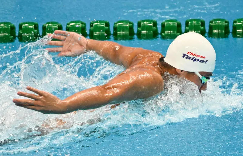 ▲王星皓、王冠閎在杭州亞運400公尺接力混合式游進決賽，並破全國紀錄。（圖／中華奧會提供）