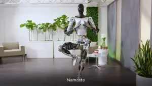 ▲特斯拉機器人「Optimus」在最新介紹影片中，不僅能夠將積木正確分類，還可以做瑜伽，和兩年前相比有長足的進步。（圖／翻攝自Tesla Optimus的最新影片）