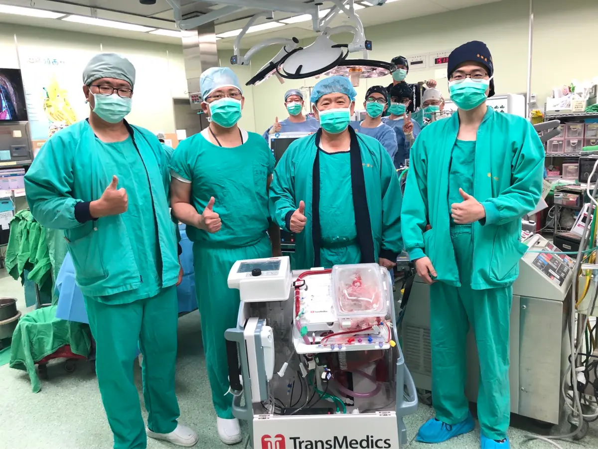 ▲三總引入「器官照護系統」，讓大愛心臟離開捐贈者後，可以短時間繼續維持跳動，延長保存時間。（圖／三總提供）