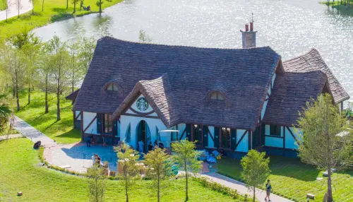 2026星巴克特色門市懶人包》北中南38家地圖！全台最大、最美城堡
