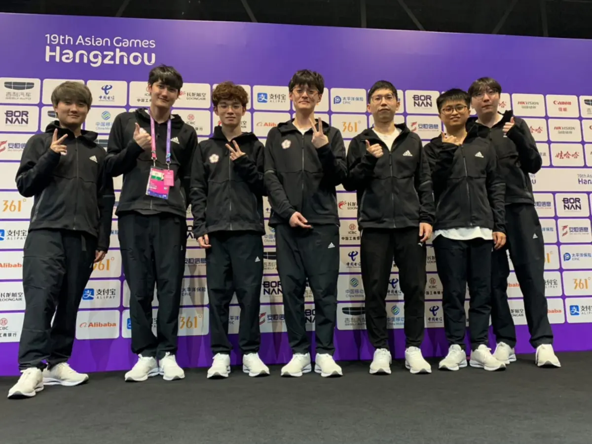 ▲杭州亞運電競項目，中華隊《英雄聯盟》賽事，今（29）日晚間與強敵韓國隊進行三戰兩勝制的金牌戰，無奈首場敗下陣來。（圖／取自中華電競協會臉書）