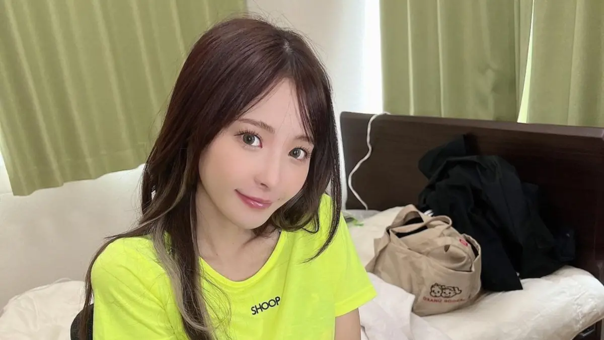 ▲黑暗女神桃乃木香奈，在直播上自爆偏愛草食男，1特性特別吸引她，讓她直呼，「覺得很可愛！」（圖／桃乃木香奈IG）