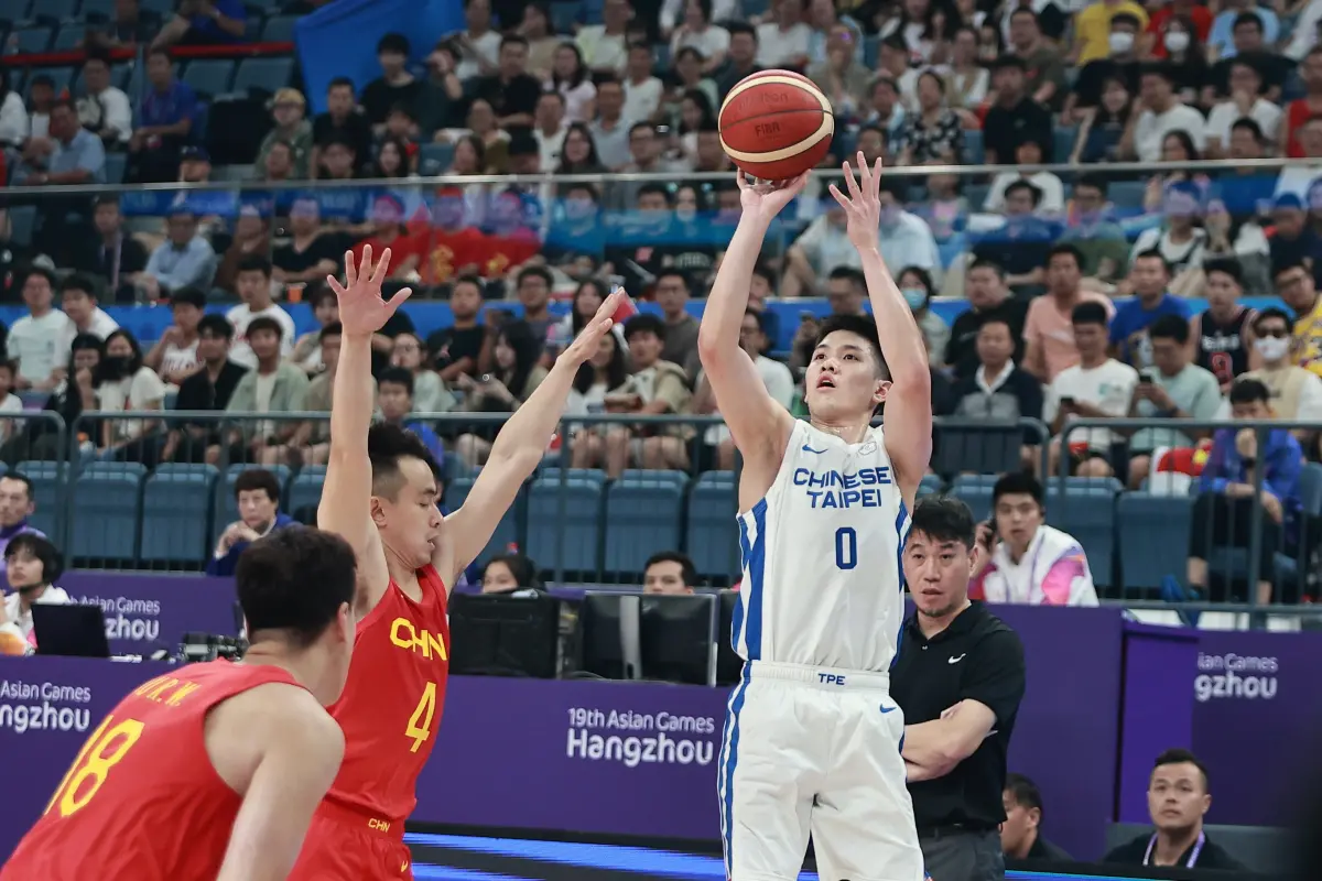 ▲中華隊主力林庭謙遭中國隊嚴防，幾乎消失。（圖／特派記者葉政勳攝）