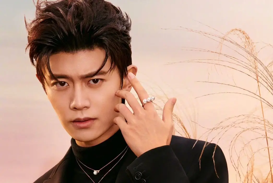 ▲陸劇男神任嘉倫發律師聲明否認嫖妓、出軌5大謠言，也不是花3億收買狗仔的翻車男星。（圖／翻攝任嘉倫微博）