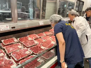民眾在好市多買到發臭牛肉　高市衛生局派員採檢是否有菌
