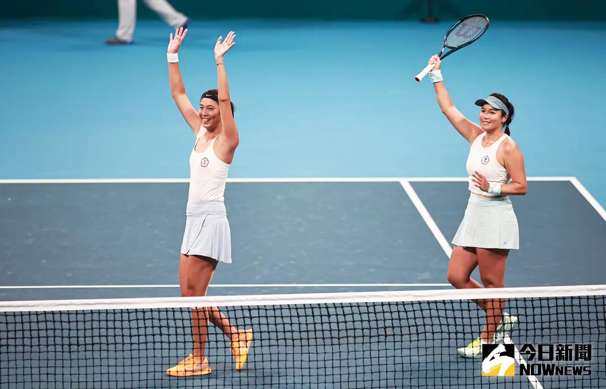 ▲「詹家姐妹」詹詠然／詹皓晴在本屆亞運打出相當精彩的表現，為台灣再進帳一面金牌。（圖／特派記者葉政勳攝）