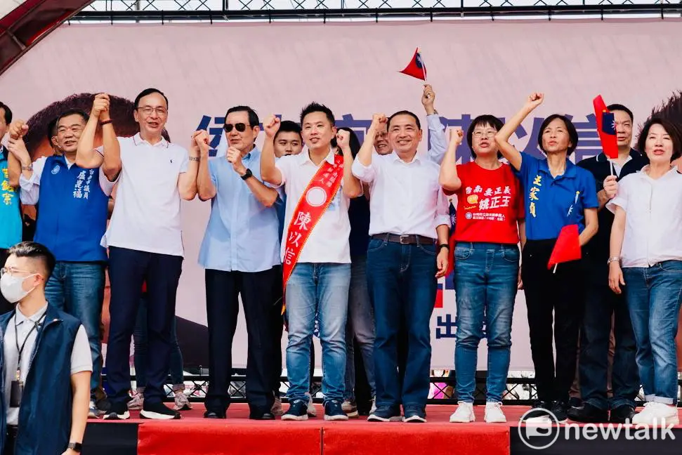 ▲立委陳以信舉辦與侯友宜總統參選人聯合競選總部成立大會，這是侯友宜全國第一座與立委的聯合總部，前總統馬英九、國民黨主席朱立倫等人到場力挺。   圖：黃博郎／攝