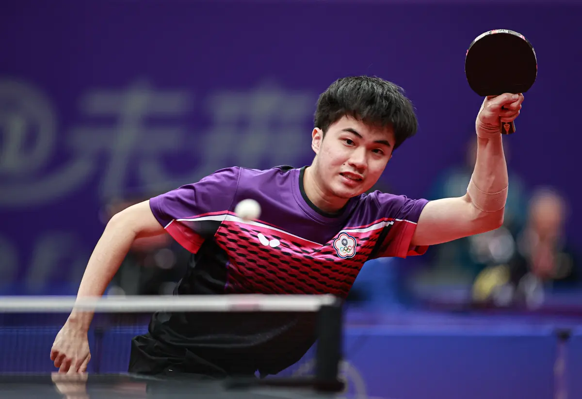 2025年WTT新加坡大滿貫男單賽事，我國「沉默殺手」林昀儒對決中國大陸新星林詩棟，兩人激戰5局之後，林昀儒以1：6落敗，無緣晉級4強，苦吞對戰6連敗。之後將專心和高承睿拚雙打冠軍。（圖／資料照）