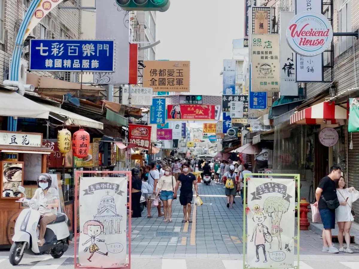 ▲外縣市人普遍都覺得台南人「愛吃甜」，連鱔魚麵、肉燥、滷味，甚至是醬油膏、辣椒醬等調味料等，也都帶著濃厚的甜味。（圖／記者葉盛耀攝）