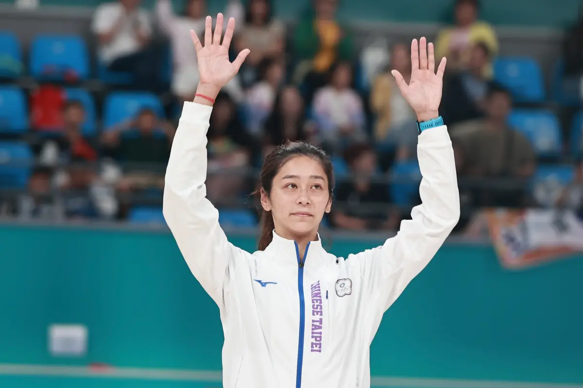 ▲劉懿萱在杭州亞運女子速度輪滑場地賽1000公尺爭先賽不敵李孟竹，摘下銀牌。（圖／特派記者葉政勳攝）