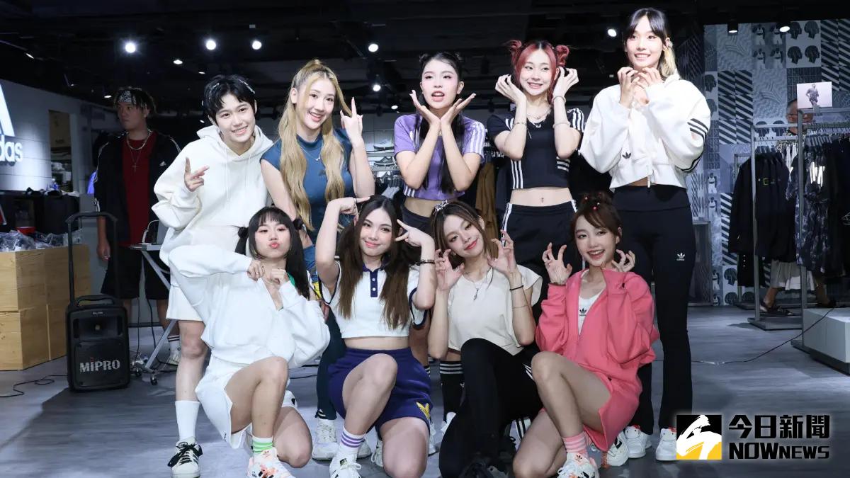 ▲《未來少女》薄荷水晶現身天母並擔任一日店長，甜翻現場，其中年紀最小的團員張丞妘（後排中），更直呼「開學壓力好大！」（圖／記者鄭孟晃攝影）