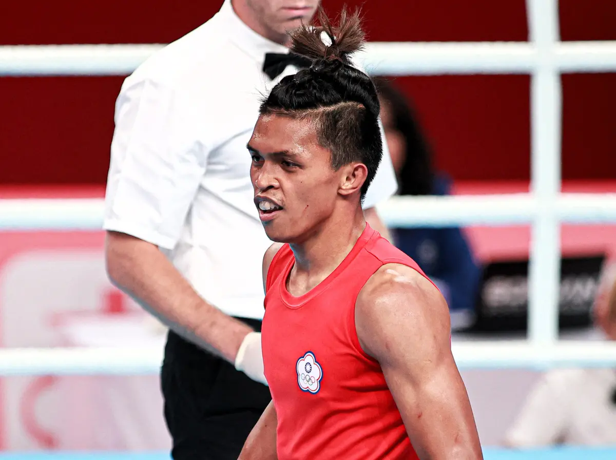 ▲杭州亞運拳擊項目男子63.5公斤级四強戰，台灣好手賴主恩對上伊拉克拳手Ali Qasim Hamdan Al Sarray，以5:0擊退對手，闖進到金牌戰。（特派記者葉政勳攝）