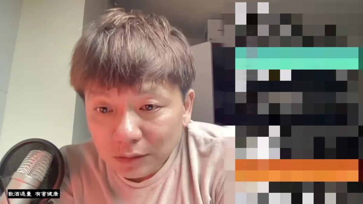 ▲YouTuber老爸在直播中表示，近期發現自己的腦瘤爆裂了，會在2、3週後安排手術清除，中途還一度講到淚崩。（圖／翻攝自YT直播）