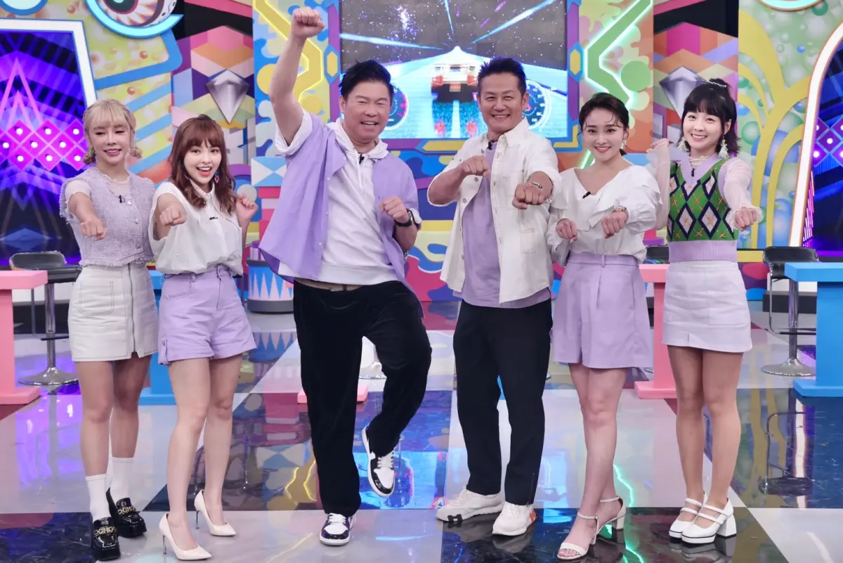 ▲籃籃（右）被問師父胡瓜緋聞，認為他只是照顧後輩。（圖／記者黃盈容攝）