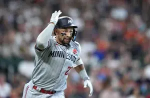 MLB/狀元郎Royce Lewis雙響!雙城3:1擊退藍鳥終結季後賽18連敗