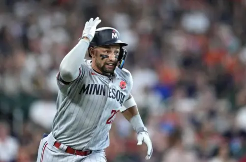 MLB/雙城Royce Lewis首度打季後賽就累積4轟!再1轟平隊史紀錄