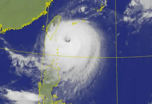 今年1至10月「16顆颱風」生成！創72年來第3少紀錄　氣象署揭原因
