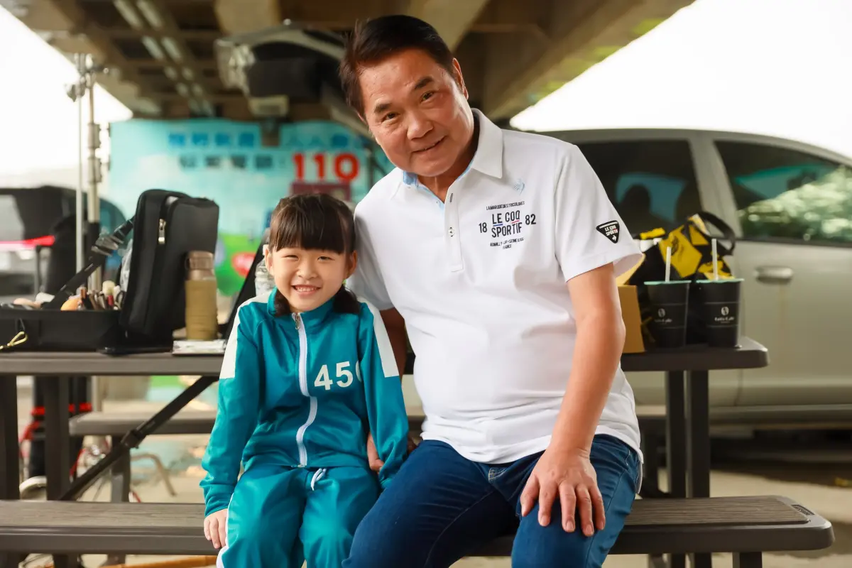 ▲明（5）日除了北北基桃之外，其餘18縣市皆確定停班停課，而苗栗縣也在列，縣長鍾東錦稍早也吐露心聲，引發縣民狂讚。（圖／鍾東錦臉書）