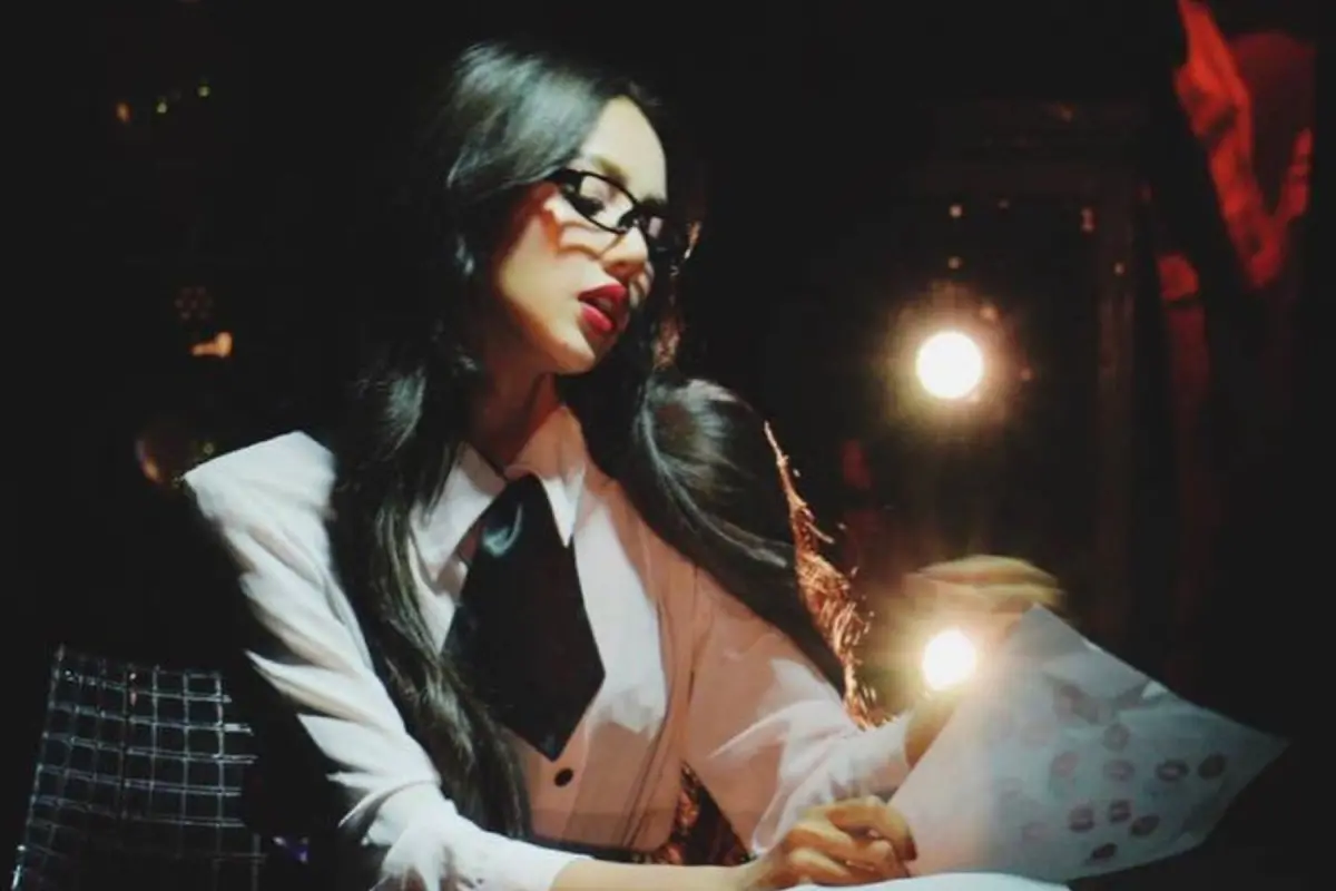 ▲Lisa公開瘋馬秀辣照，只穿內衣褲尺度破表，興奮直呼「需要隨時找我。」（圖／Lisa IG）