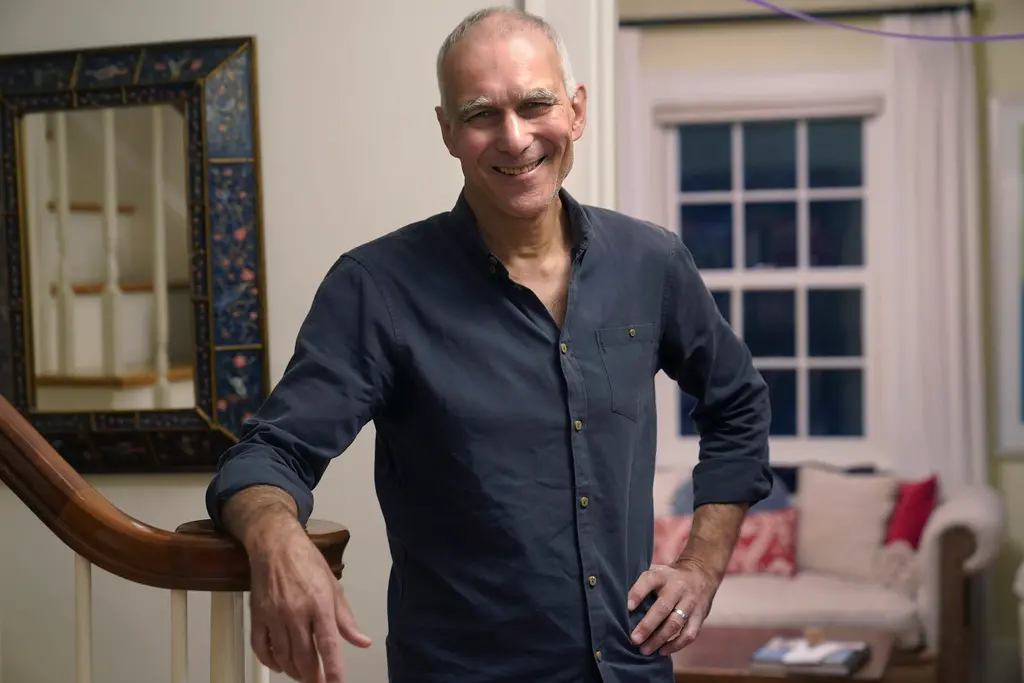 ▲2023年諾貝爾化學獎共同得主之一巴汶帝（Moungi G. Bawendi）今天告訴記者，他大學時首次化學考試其實沒有及格，而且成績是全班最低。（圖／美聯社／達志影像）