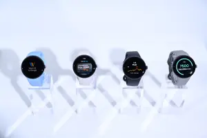 ▲新一代 Google Pixel Watch 2 推出 WiFi 與 LTE 兩版本，WiFi 版建議售價新台幣$ 10,900元、LTE 版建議售價新台幣$ 12,900元，且皆具備四種顏色款式。（圖／官方提供）