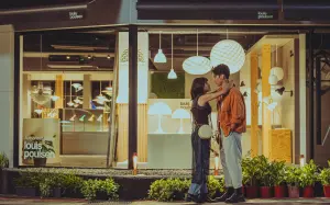 影音／峮峮遭林柏宏劈腿！《此時此刻》親密劇照洩漏養眼好身材
