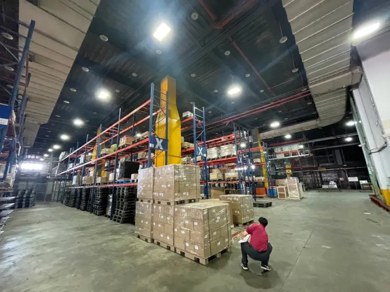 ▲蘇俊賓當面向陳建仁院長爭取，相關數據已經顯示，倉儲火災發生率如此高，相關的修法工作應該積極進行。（圖／桃園市政府提供）