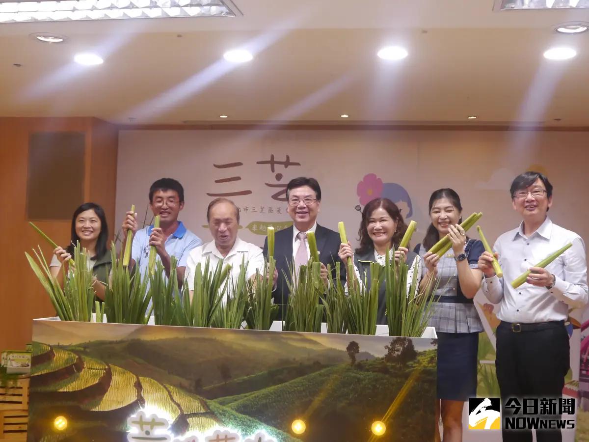 ▲三芝茭白筍產季將到，副市長劉和然及與會人員宣傳記者會上會邀請大家參加系列活動。（圖 ／記者吳嘉億攝，2023.10.05）