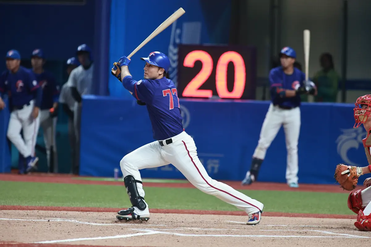 ▲林安可在1局上敲出關鍵安打，是中華隊能夠擊敗中國隊的關鍵人物。（圖／特派記者葉政勳攝）