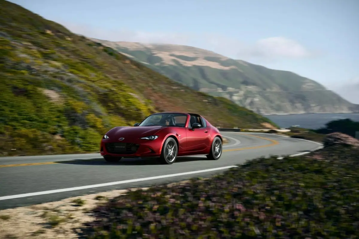 ▲ 最後一次小改了！Mazda MX-5造型變動、動力還升級！ 