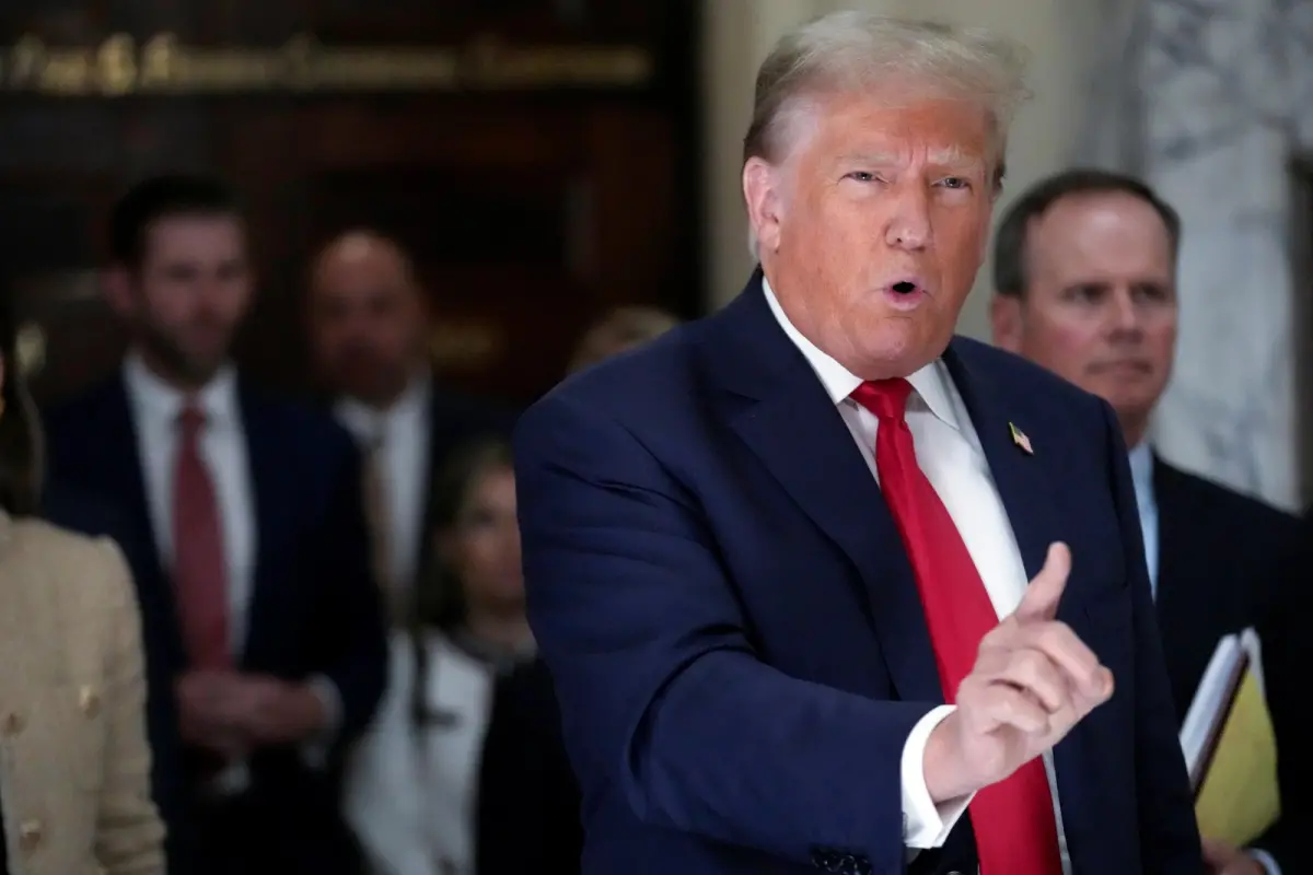 ▲美國前總統川普被視為可能暫代眾議長的人選之一，以領導眾議院的共和黨人。（圖／美聯社／達志影像）