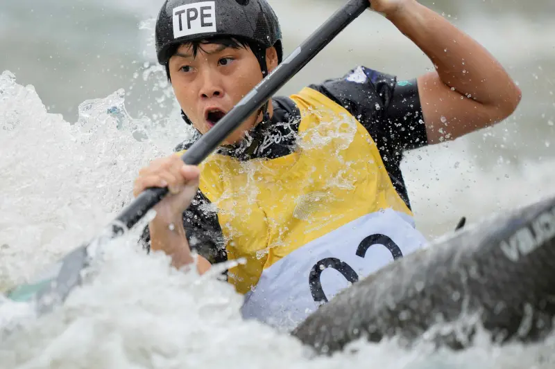 ▲輕艇女將「豬排」張筑涵今在杭州亞運輕艇標竿女子K1決賽奪金。奧會提供