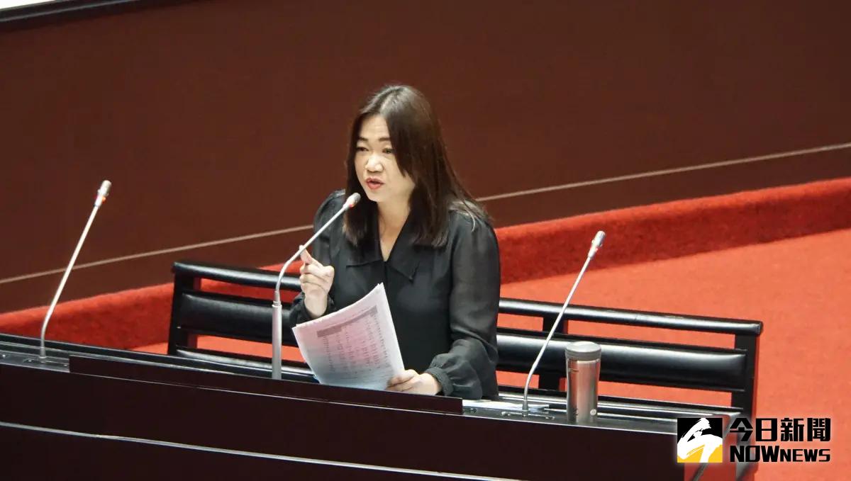 ▲緊咬前參謀總長黃曙光稱「軍火商洩密給中共」，國民黨立委馬文君轟政府都不查（圖／記者呂炯昌攝，2023.10.06）