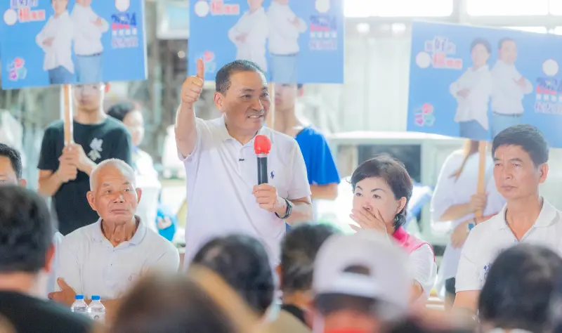 ▲國民黨總統參選人侯友宜到台中市后里區與農民座談。（圖／侯友宜競辦提供，2023.10.07）