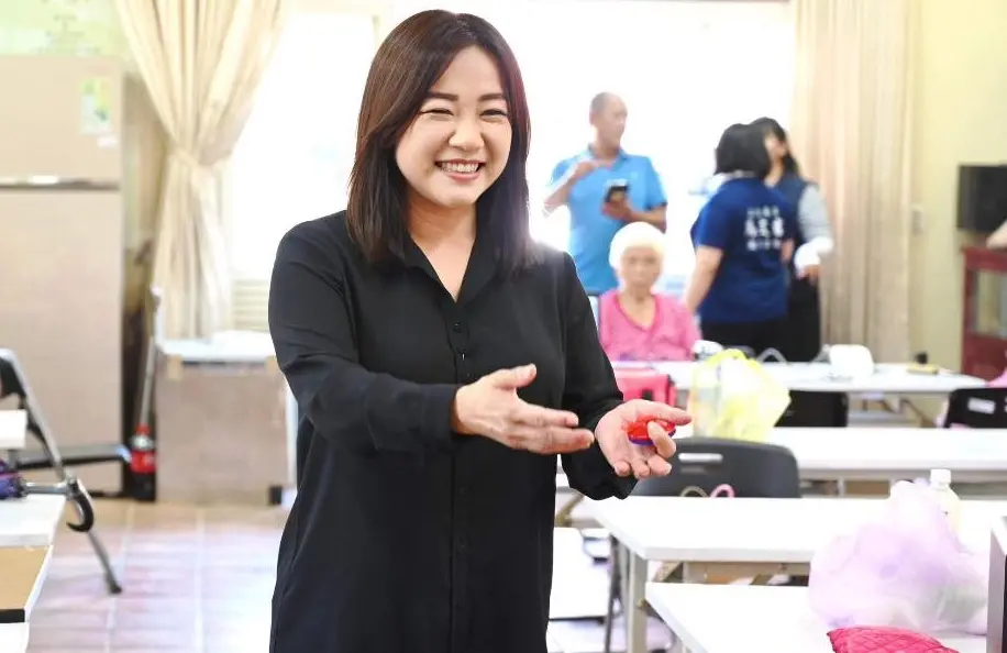 ▲馬文君回擊鄭文燦，指他才是吃裡扒外。（圖／翻攝馬文君臉書，2023.10.07）