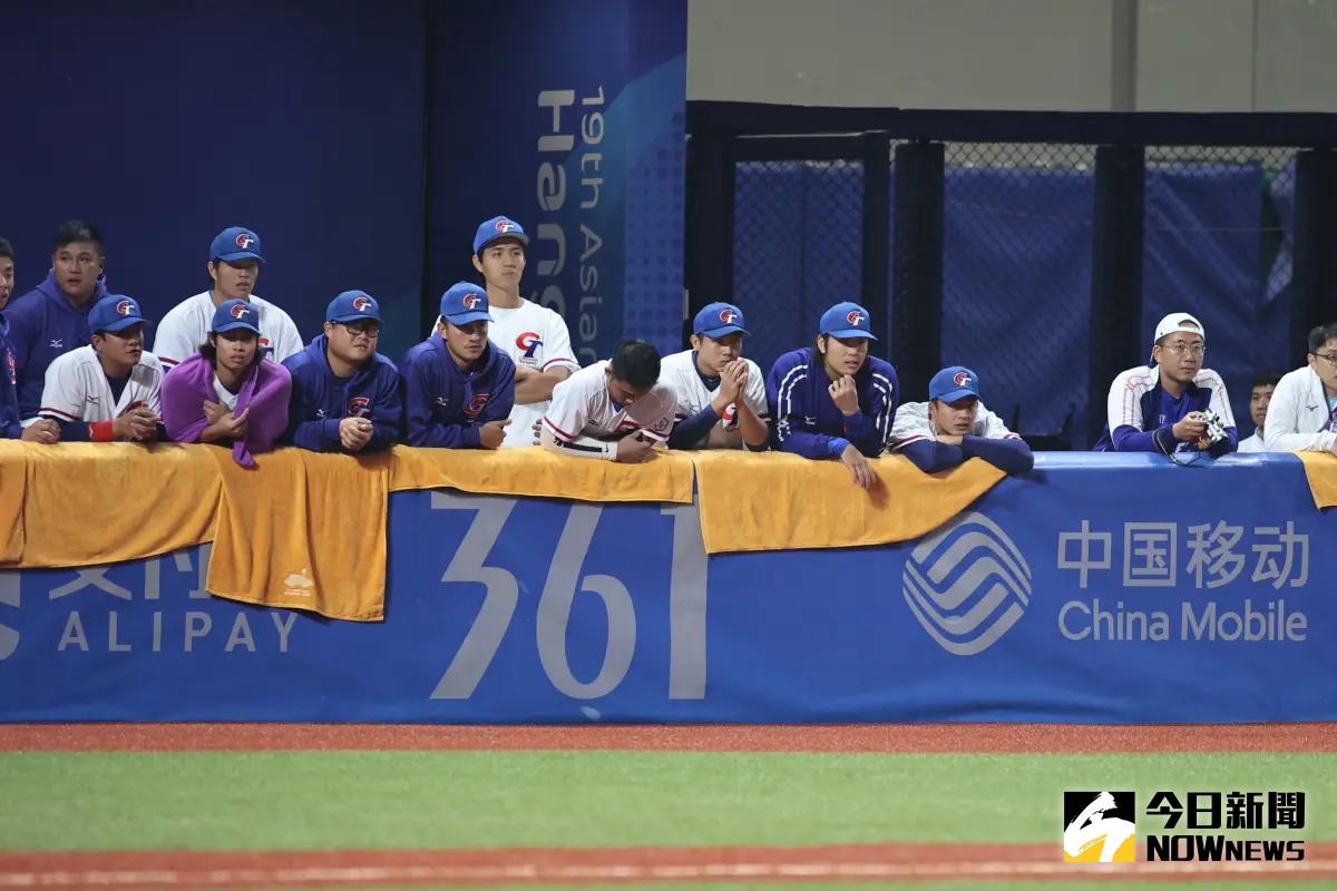 ▲杭州亞運會棒球金牌戰，中華隊強碰南韓，雖然林昱珉、劉致榮聯手飆出11K，無奈中華隊打線遭到韓國投手壓制，最終0:2落敗拿下銀牌。（圖／特派記者葉政勳攝）