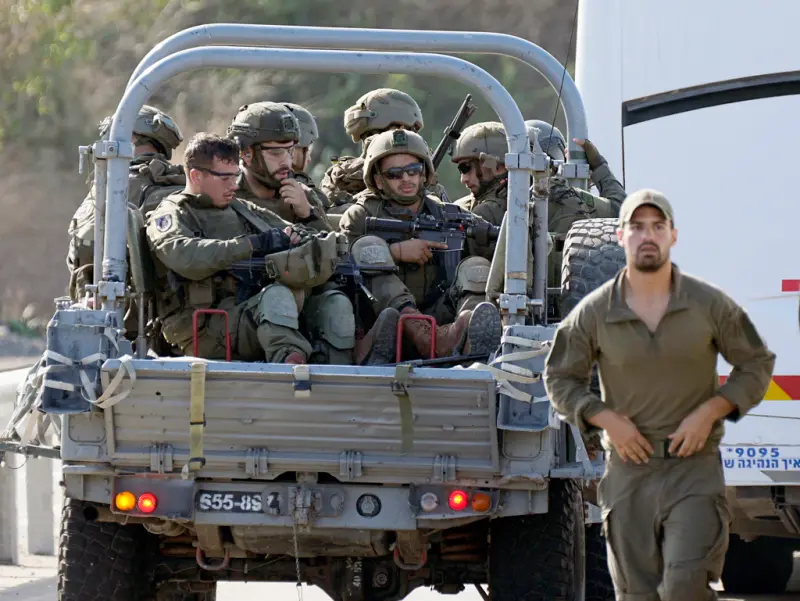 ▲巴勒斯坦激進組織哈瑪斯(Hamas)今(7)日對以色列發動大規模襲擊,以色列的士兵正在集結部署,展開反擊。(圖/美聯社/達志影像)